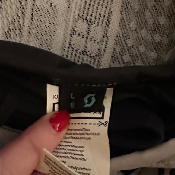 Scott Black and Gray Quilted Mittens - size large ! - Picture 3 of 3